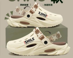厚底洞洞鞋